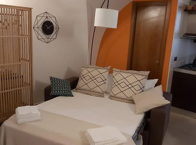 Apartment Domus Midi - Nel Centro Della Citta Bari